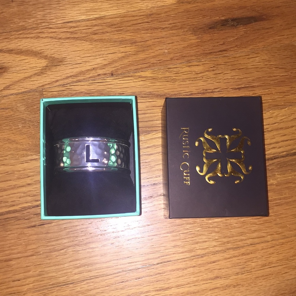 Rustic Cuff brass cuff - Picture 3 of 3